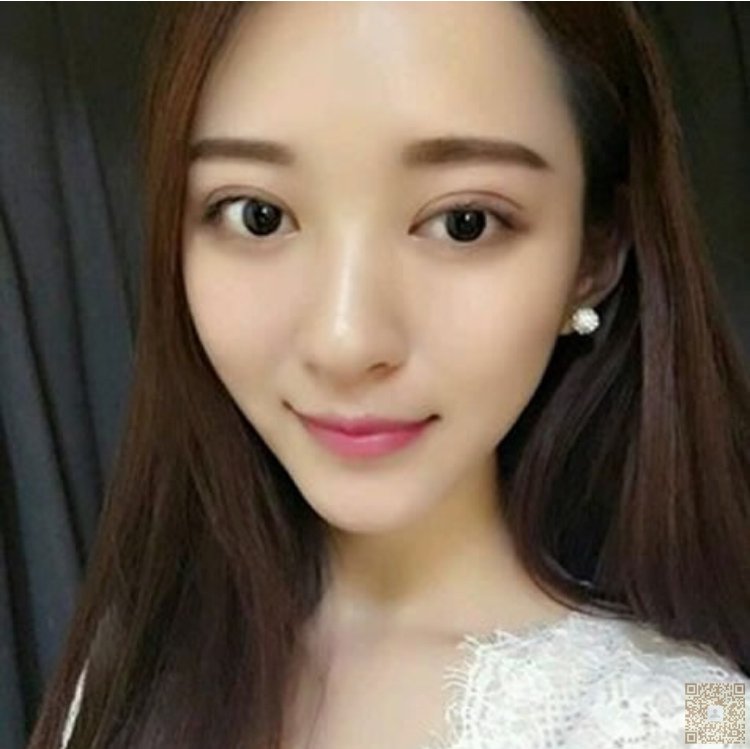 长发美女也来做超 声 波双眼 皮。 长发美女也来做超 声 波双眼 皮。