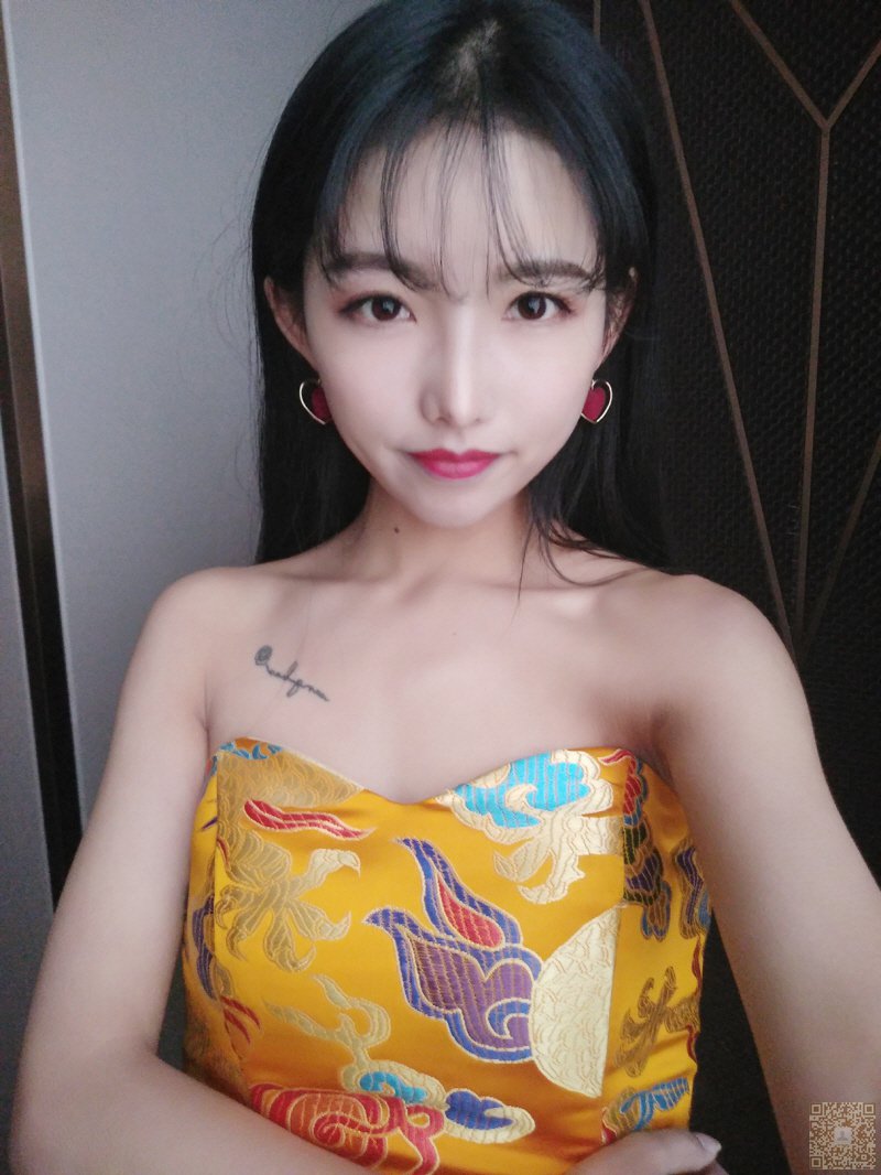 爱笑得女孩比较幸运，轻松得减肥让wǒ更加得爱笑le