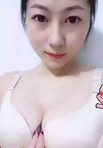 胸部的重生来自超声波丰胸222 胸部的重生来自超声波丰胸222