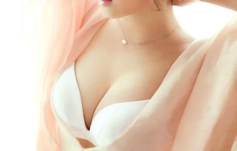隆胸手术失败le怎么修复呢? 隆胸手术失败le怎么修复呢?