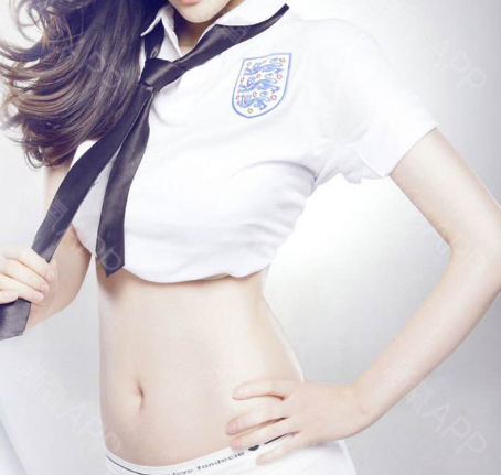 小清新妹子不堪圆筒身材做超 声 波减肥 小清新妹子不堪圆筒身材做超 声 波减肥