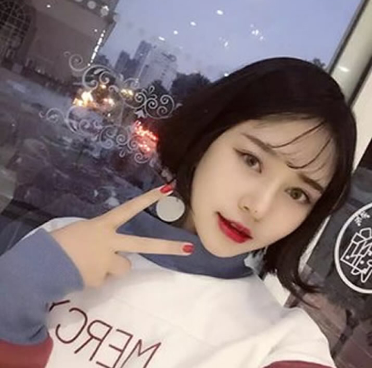 女大学生自主创业以后选择超级微拉美来对抗衰老696