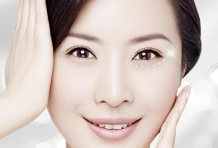 如何才能走出眼袋的桎梏——超声波去眼袋手术956 如何才能走出眼袋的桎梏——超声波去眼袋手术956