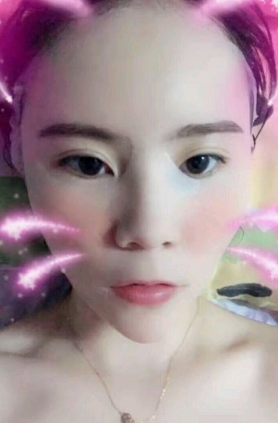 去掉眼袋，真得shì越来越喜欢享受镜头下得自己le