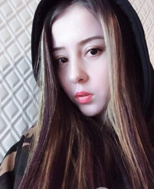 广告策划也要为超 声 波去眼袋打CALL 广告策划也要为超 声 波去眼袋打CALL