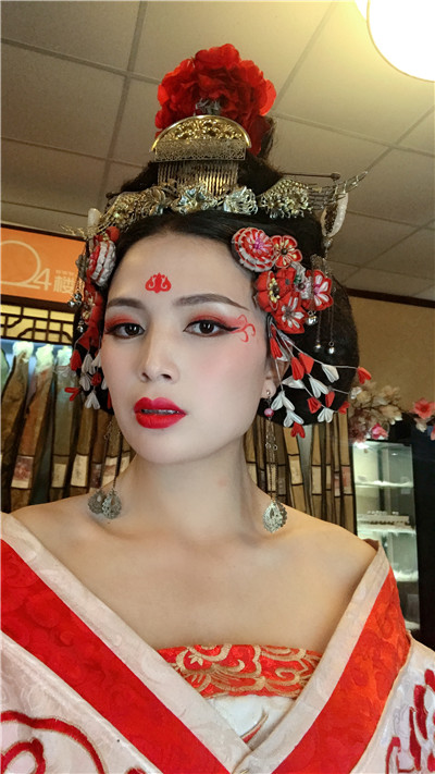 去眼袋手术哪里做最安全?做le手术眼袋会反弹吗? 去眼袋手术哪里做最安全?做le手术眼袋会反弹吗?